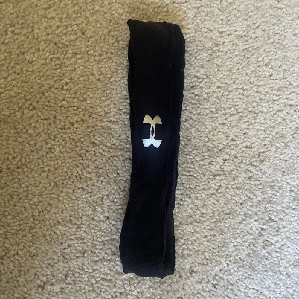 Under armor headband with sticky